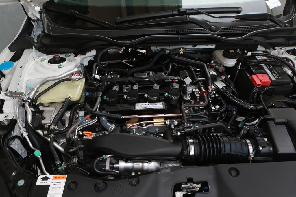 思域手动车主的真实感受最新视频,23款思域真实车主驾驶感受