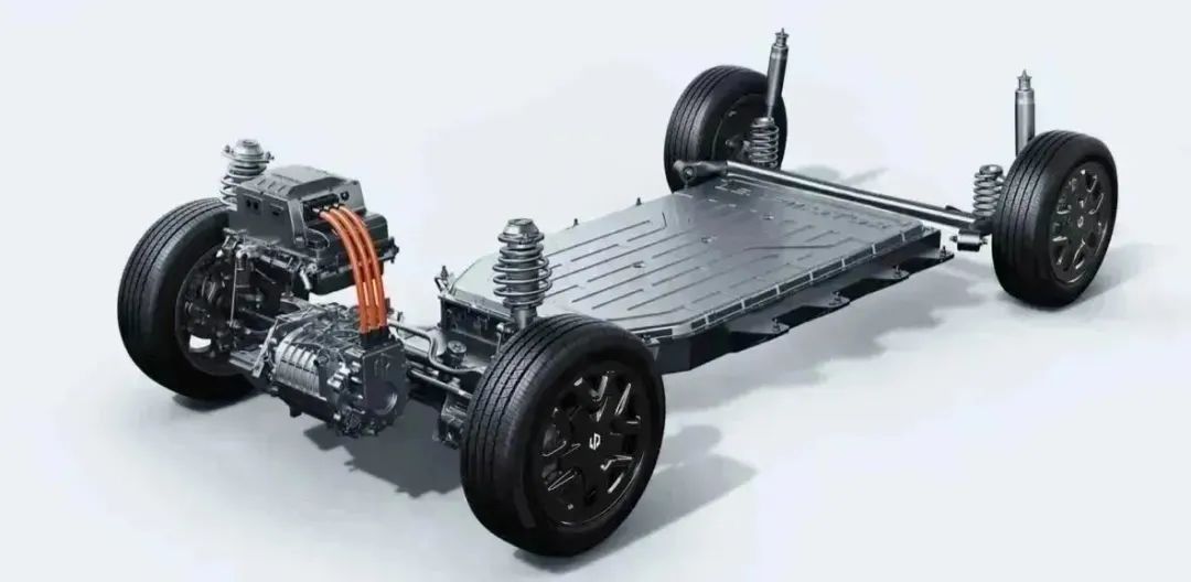 零跑t03别看小车型空间可不小,零跑新能源汽车t03安全吗