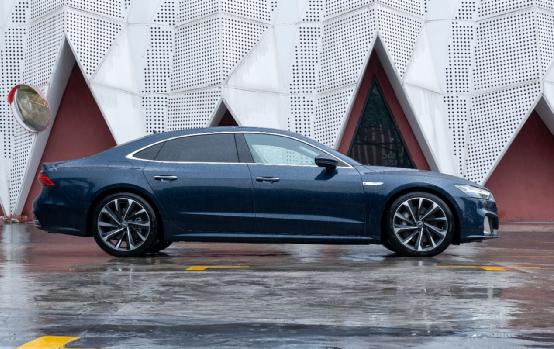 新款奥迪a7l用车体验,上汽奥迪a7l55tfsiquattro