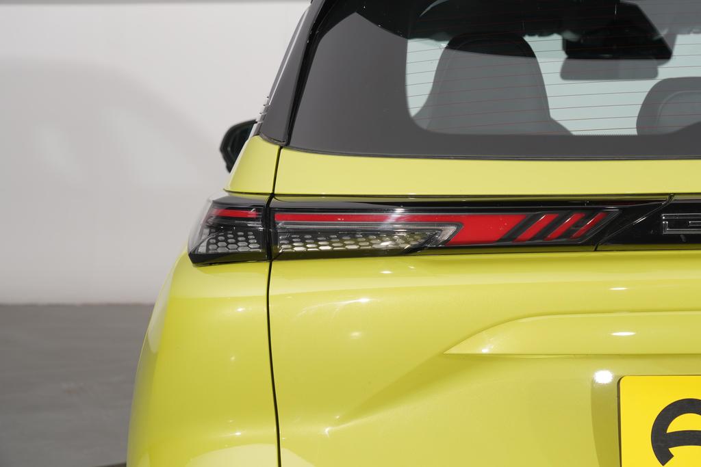 国产北汽魔方,一台新潮燃油车静态体验北汽魔方