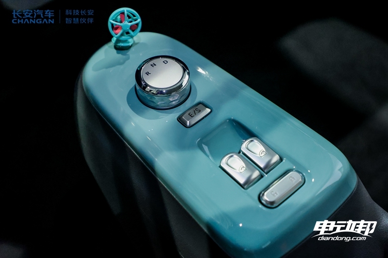 4.89万元起，长安Lumin糯玉米上市，国民小车能卷成这样？