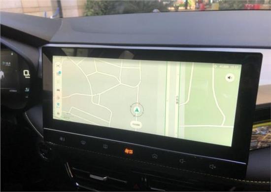 全方位体验全新荣威i5,开起来很爽外观又好看的荣威i6