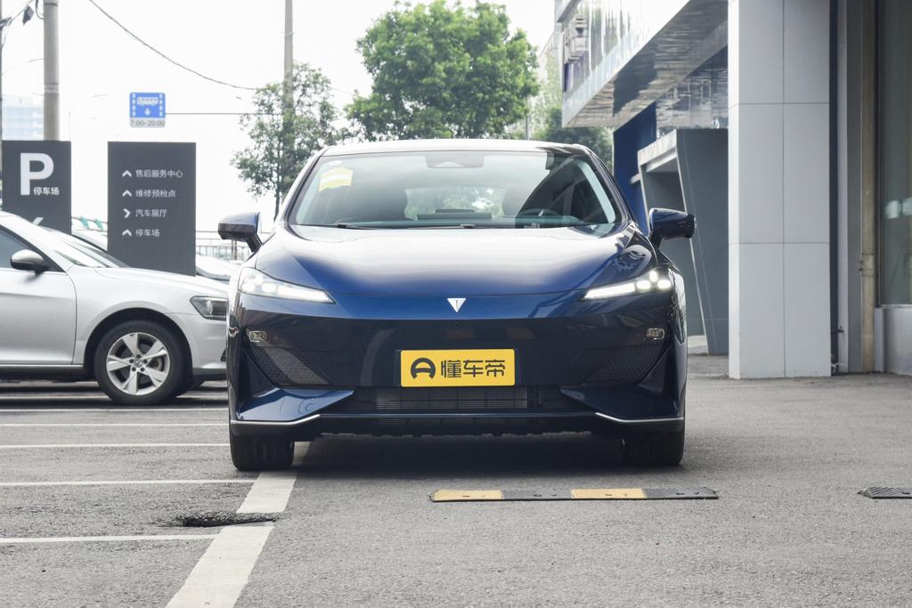 吉利再出新款王炸轿车,吉利新出王炸轿车