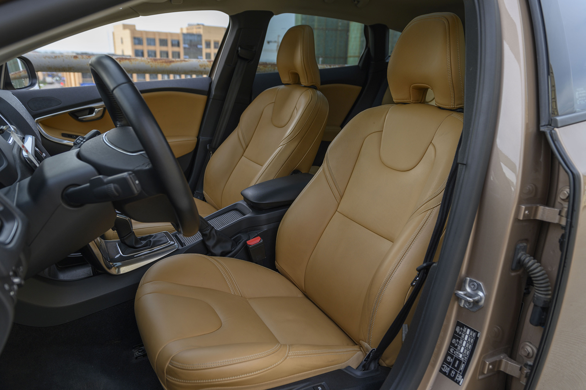 二手沃尔沃v40怎么选,v40沃尔沃二手多少钱