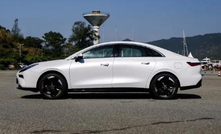 合创a06试驾,合创a06plus试驾二手车