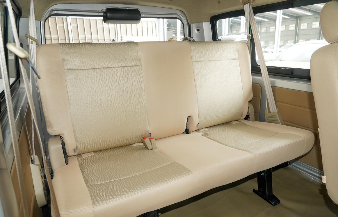 东风小康1.3排量的面包车多少钱,东风小康面包车一厢车