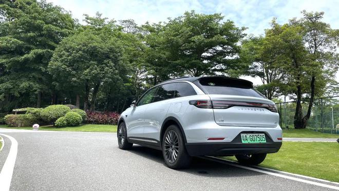 零跑c11增程版对比宋plusdmi哪个好,零跑c11增程版300续航对比深蓝s7200