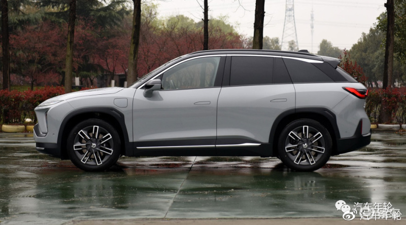 蔚来es65年免息购车方案,蔚来es6pilot要选么