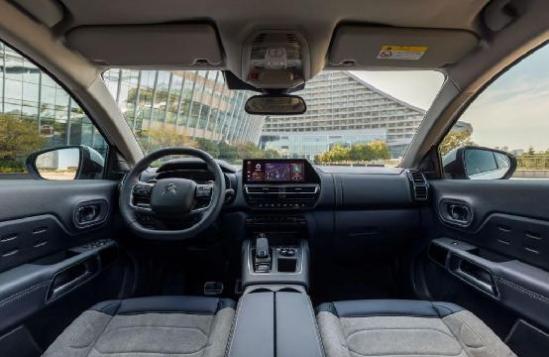 天逸混动底盘,天逸后备箱隔音