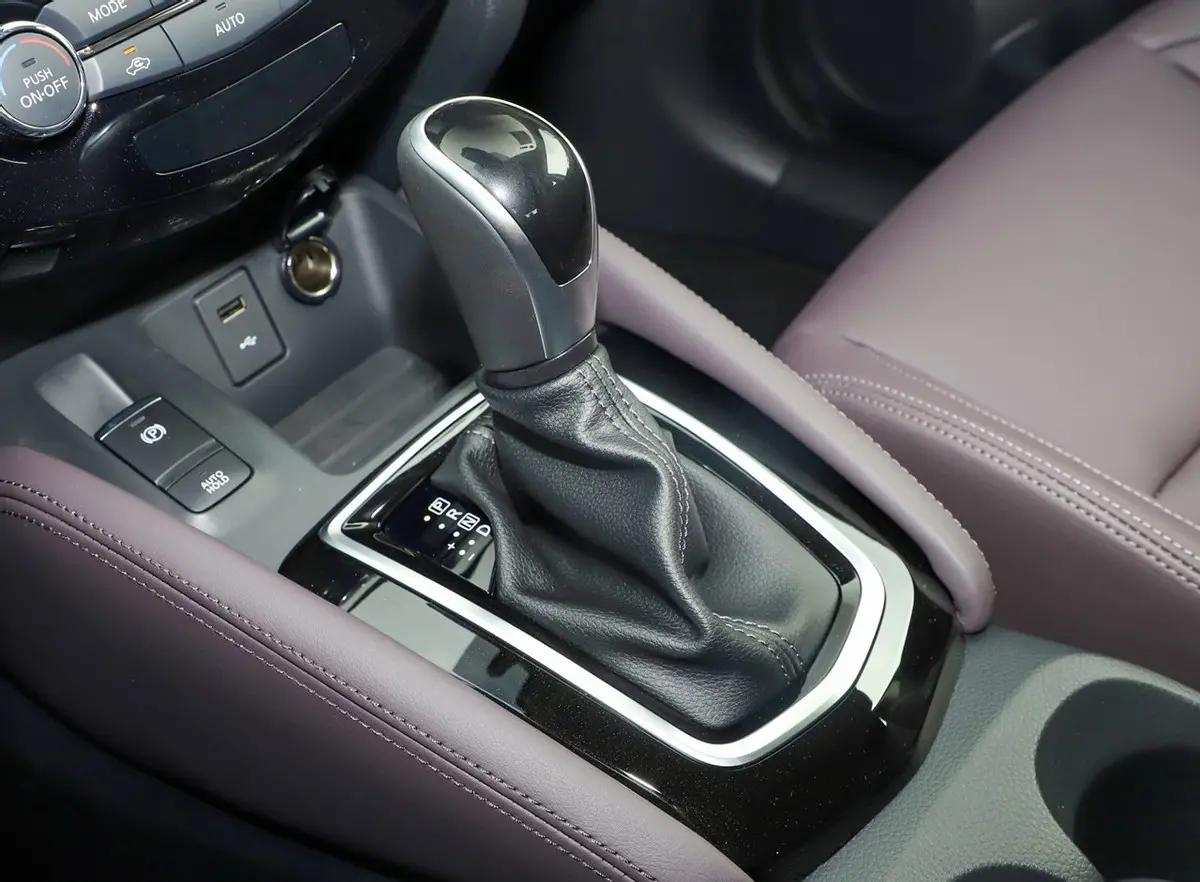 日产逍客与马自达cx-4哪个好,马自达cx-5和逍客哪个后排大