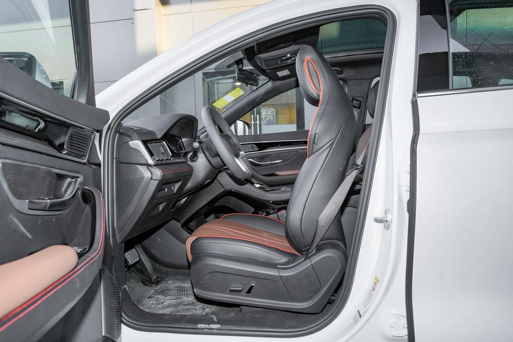 宋plus优惠送礼品,江苏比亚迪宋plusdm-i冠军版优惠