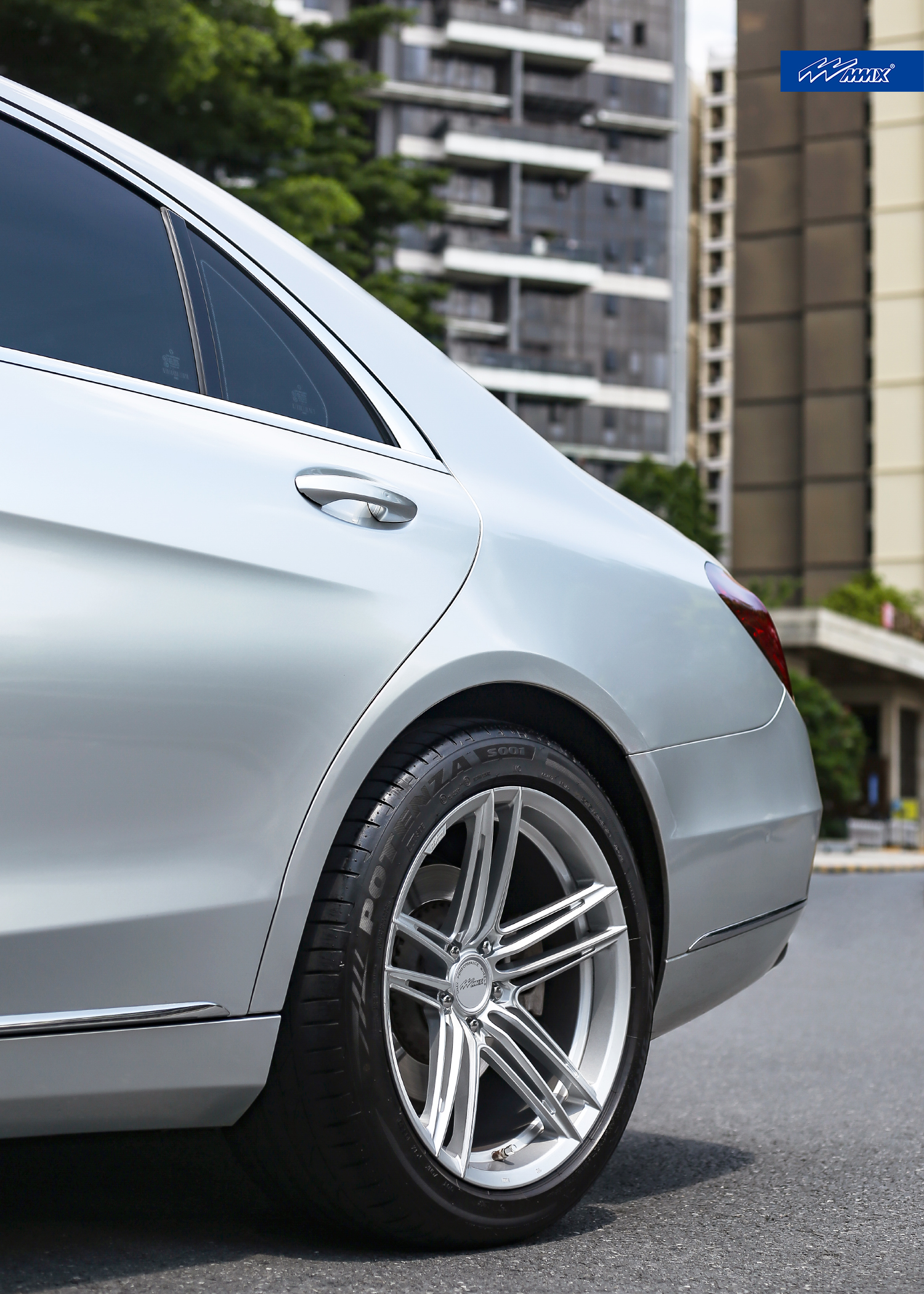 MMX轮毂的运动豪华感与奔驰S450的优雅豪华感,你更喜欢哪个?