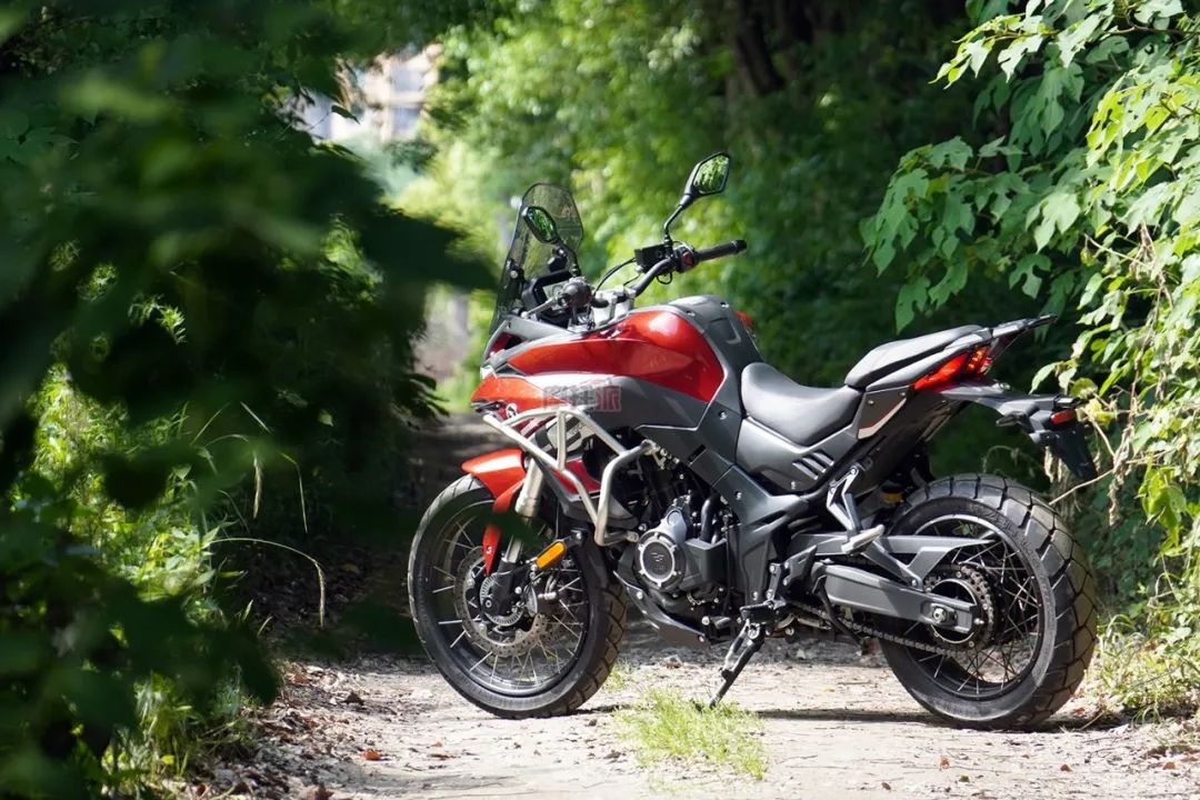 进步很大但是仍然任重道远,进步明显继续努力