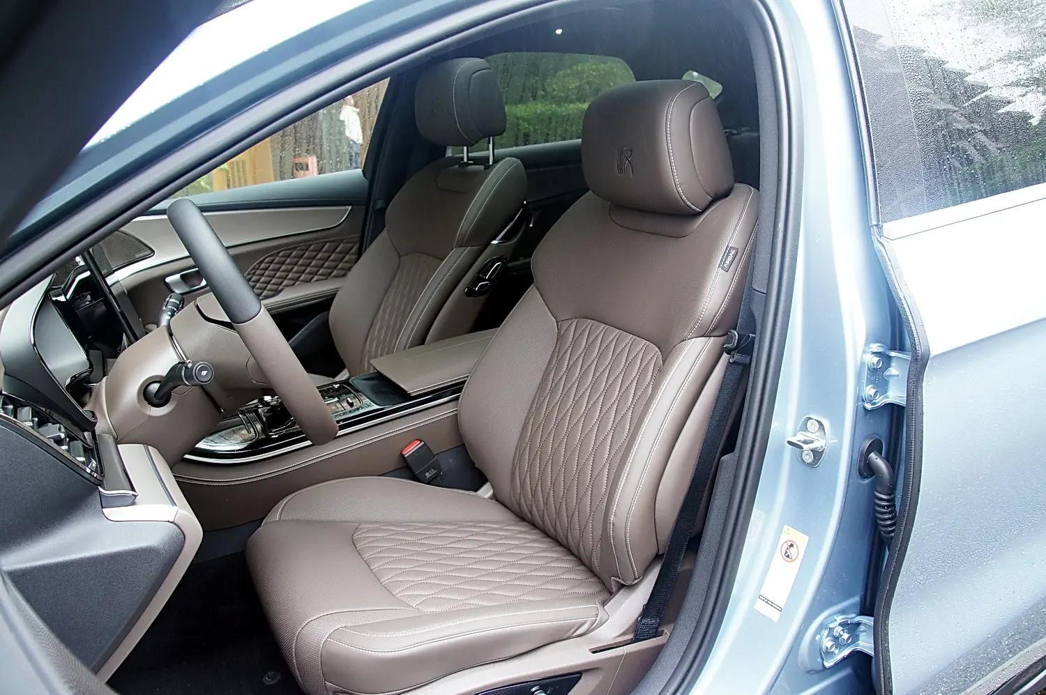 比亚迪汉ev冠军版顶配沉浸式体验,颜值能打操控出色比亚迪汉ev