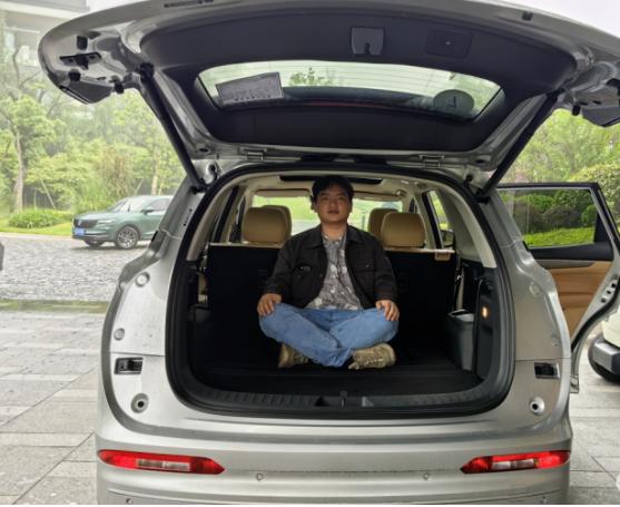 蓝电e5混动测评,蓝电e5试驾体验