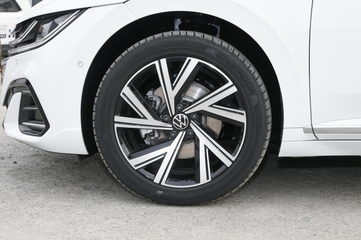 最美b级车大众cc,大众cc2024款大改款几秒破百