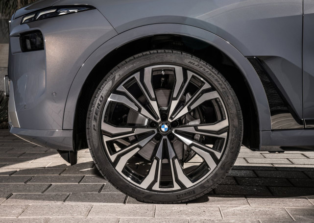 奔驰gls宝马x7揽胜行政林肯领航员,揽胜gls宝马x7卡宴怎么选