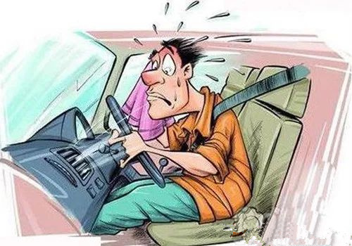 汽车空调异响不制冷怎么回事,汽车空调转向灯响怎么解决