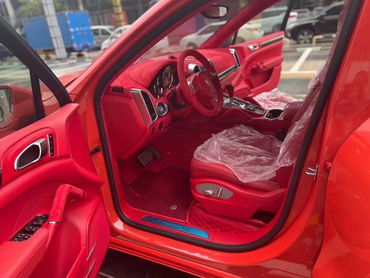 2020年的二手保时捷卡宴多少钱 (保时捷卡宴2018款二手多少钱)