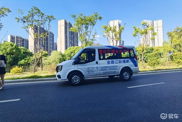 福顺自动变速箱终身质保,福顺新车最新款短轴5座