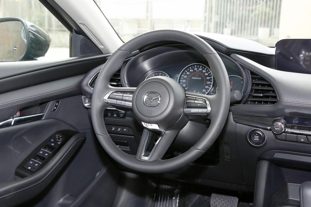 全新蒙迪欧预售15.98万起，B级定位+标配2.0T，哪些车有压力了？