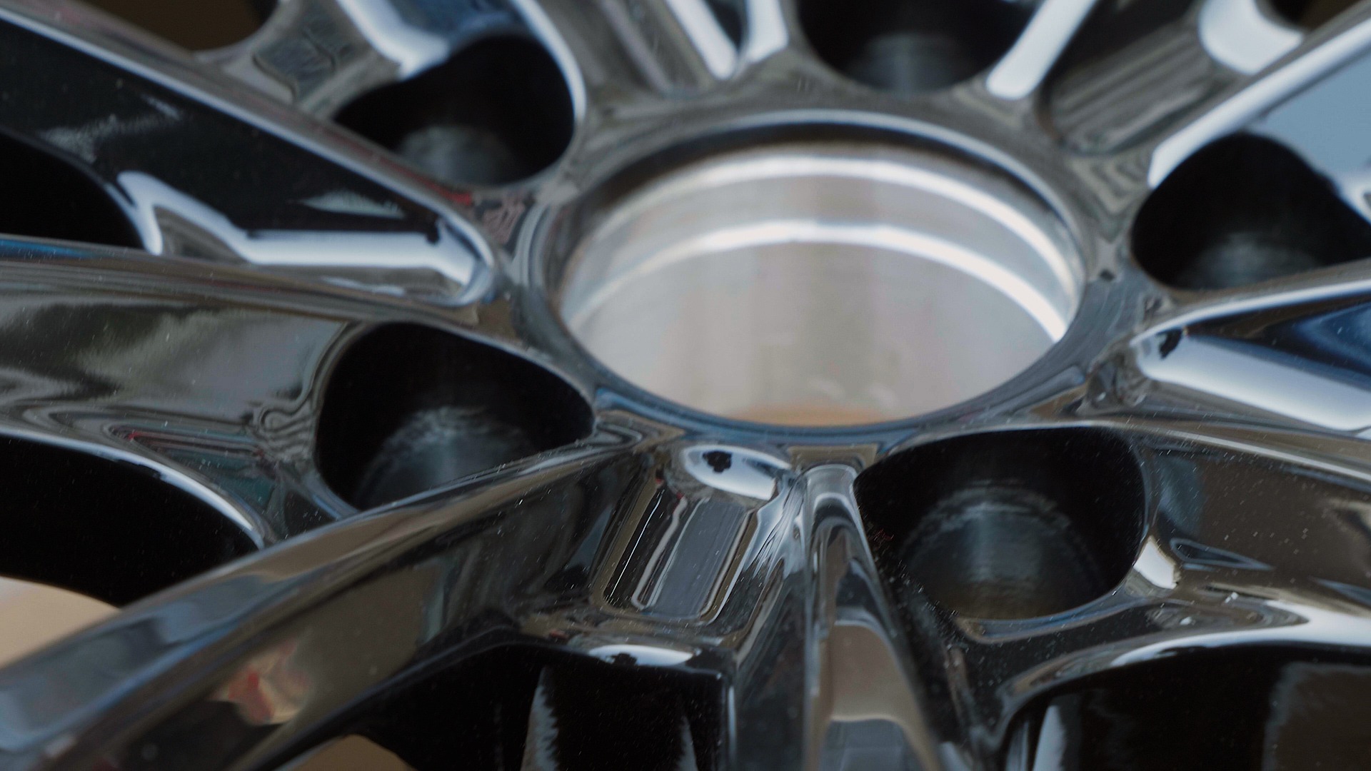 14寸轮毂改16寸轮毂年审能过吗,轮毂改装要看什么数据