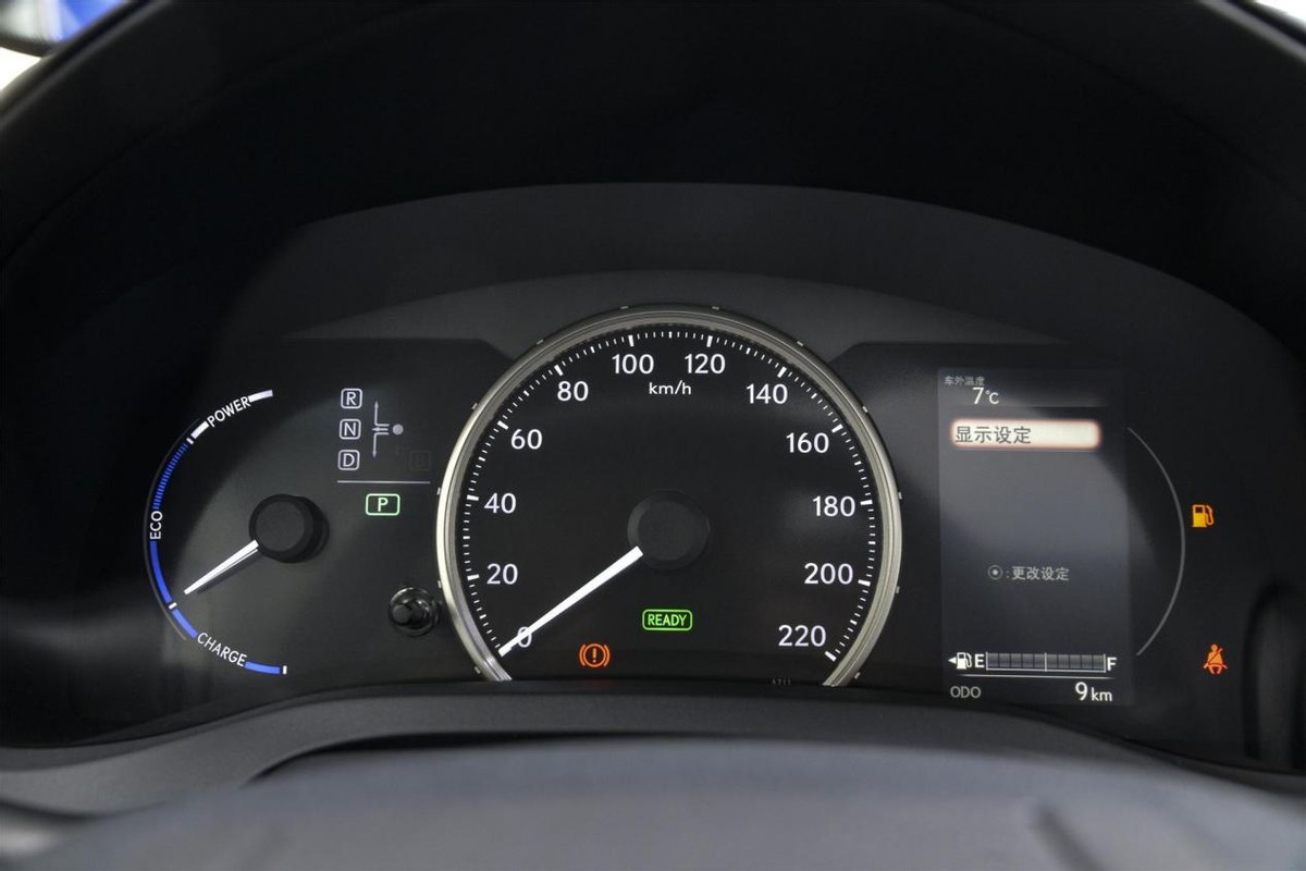 雷克萨斯ct的最新优惠价格,雷克萨斯ct2002014款精英版使用介绍