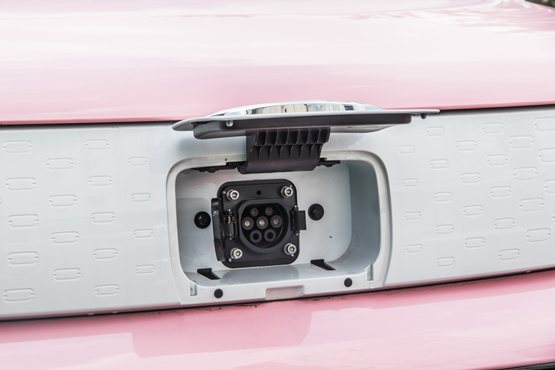 5万左右纯电代步小车，QQ冰淇淋·桃欢喜带来哪些惊喜呢？