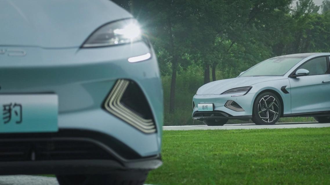 比亚迪海豹DMi的竞争对手有哪些,比亚迪海豹的对标产品