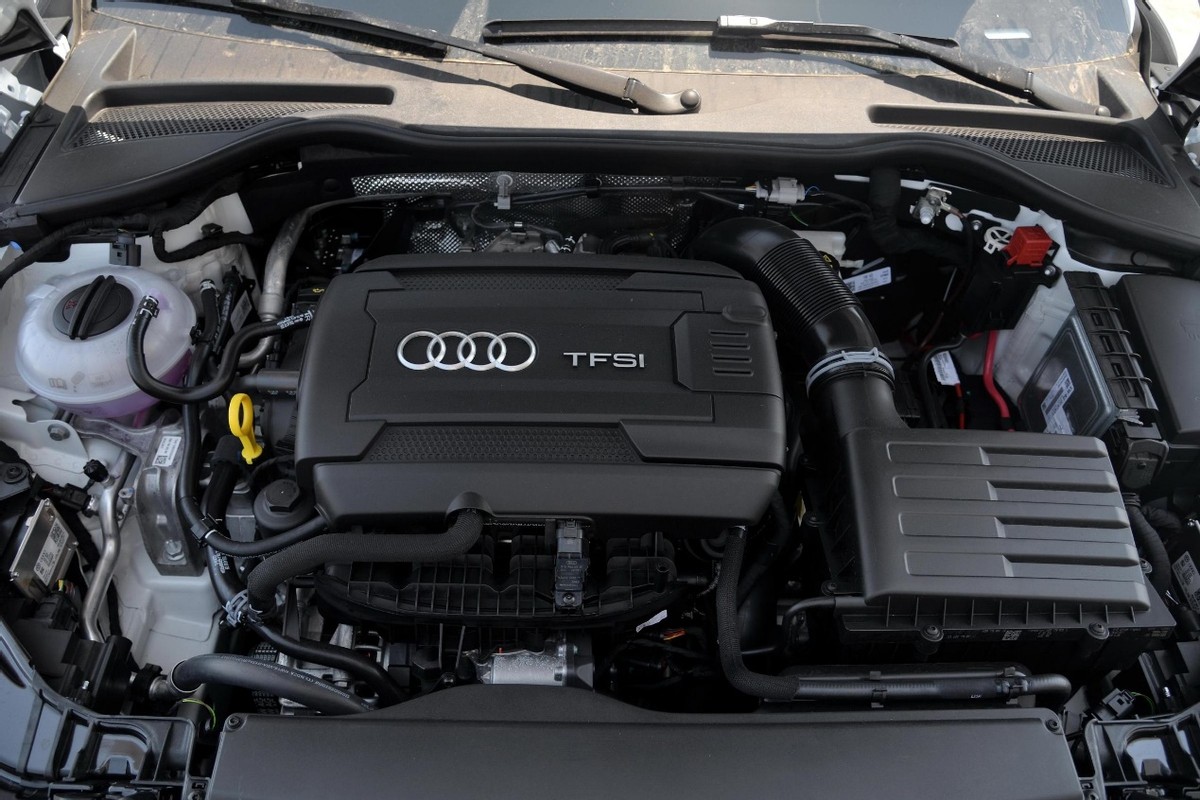 奥迪tt爆改破百,奥迪tt有多拉风