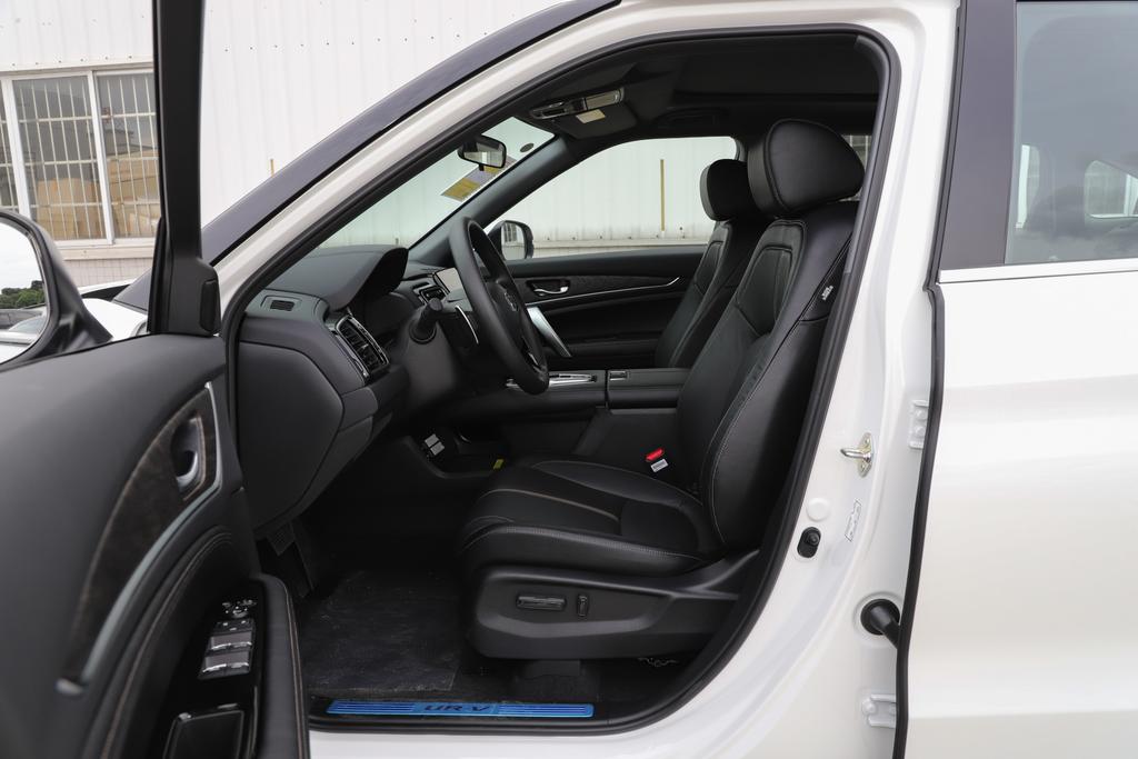 本田urv限时优惠18万欢迎试乘试驾,优惠2.60万开个本田ur-v回家过年