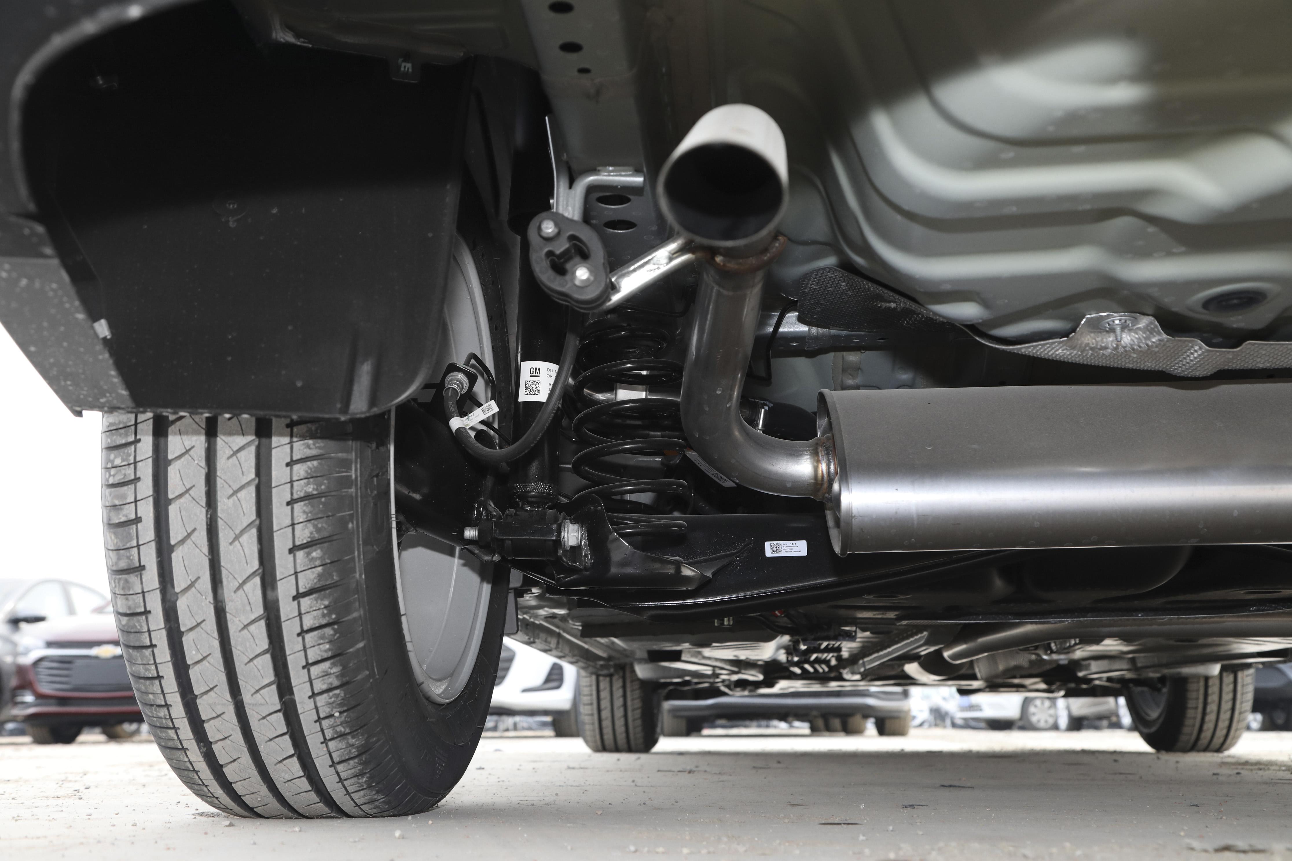 雪佛兰科沃兹自动挡落地价,雪佛兰科沃兹前驱还是后驱