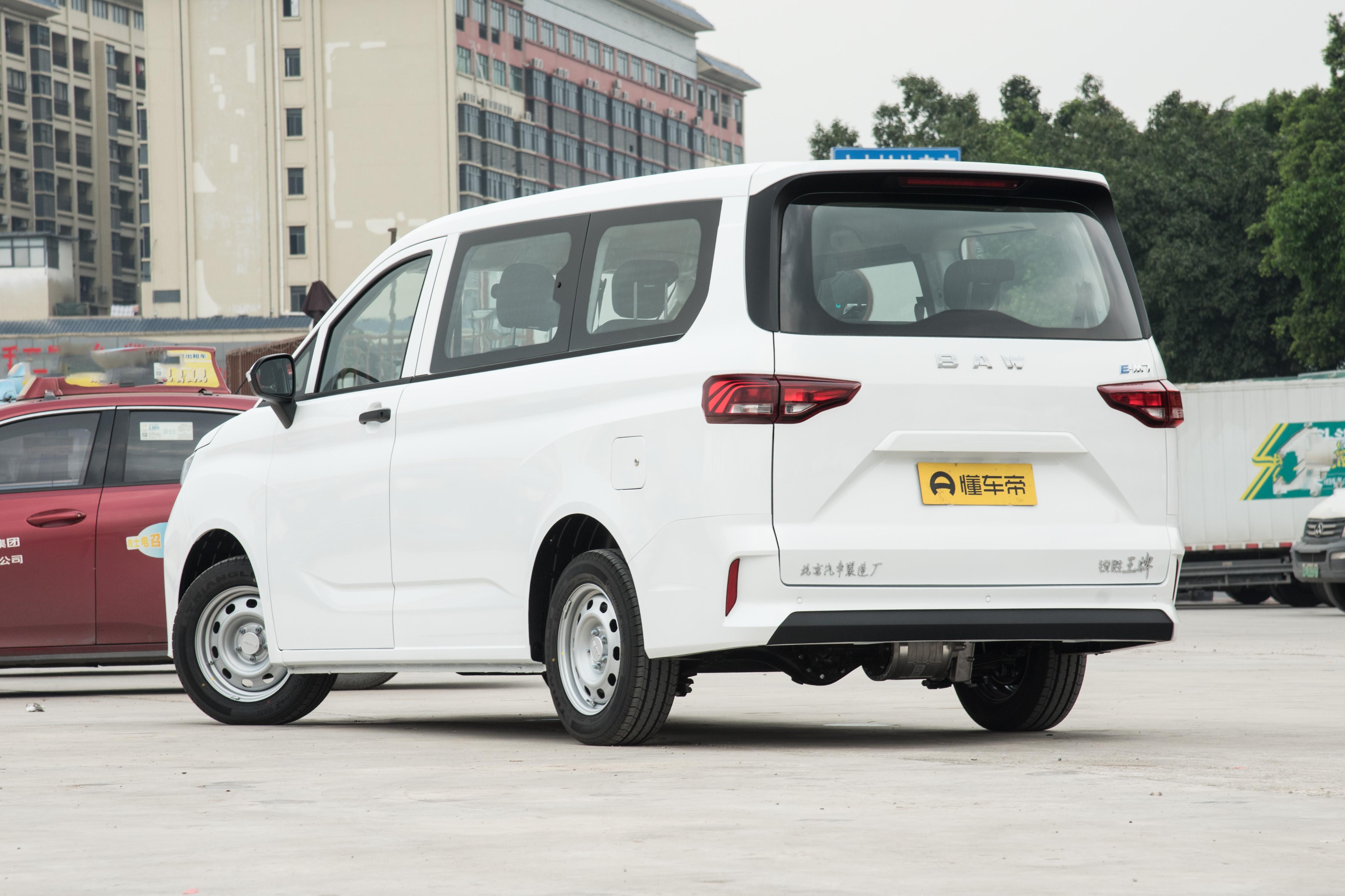 首付4万月供1800能买多少钱二手车,首付4万月供2000供3年有什么车