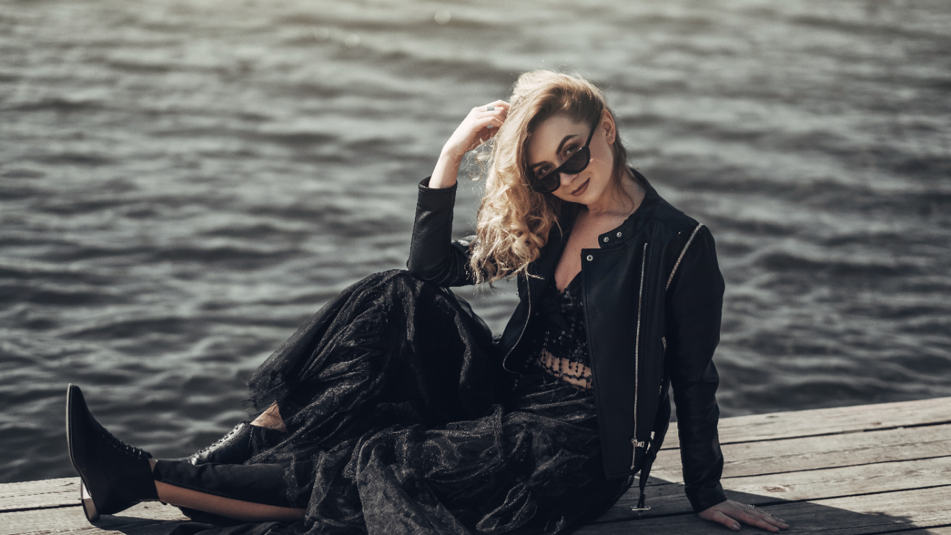 小说：近乡情怯，再见美艳干妈！