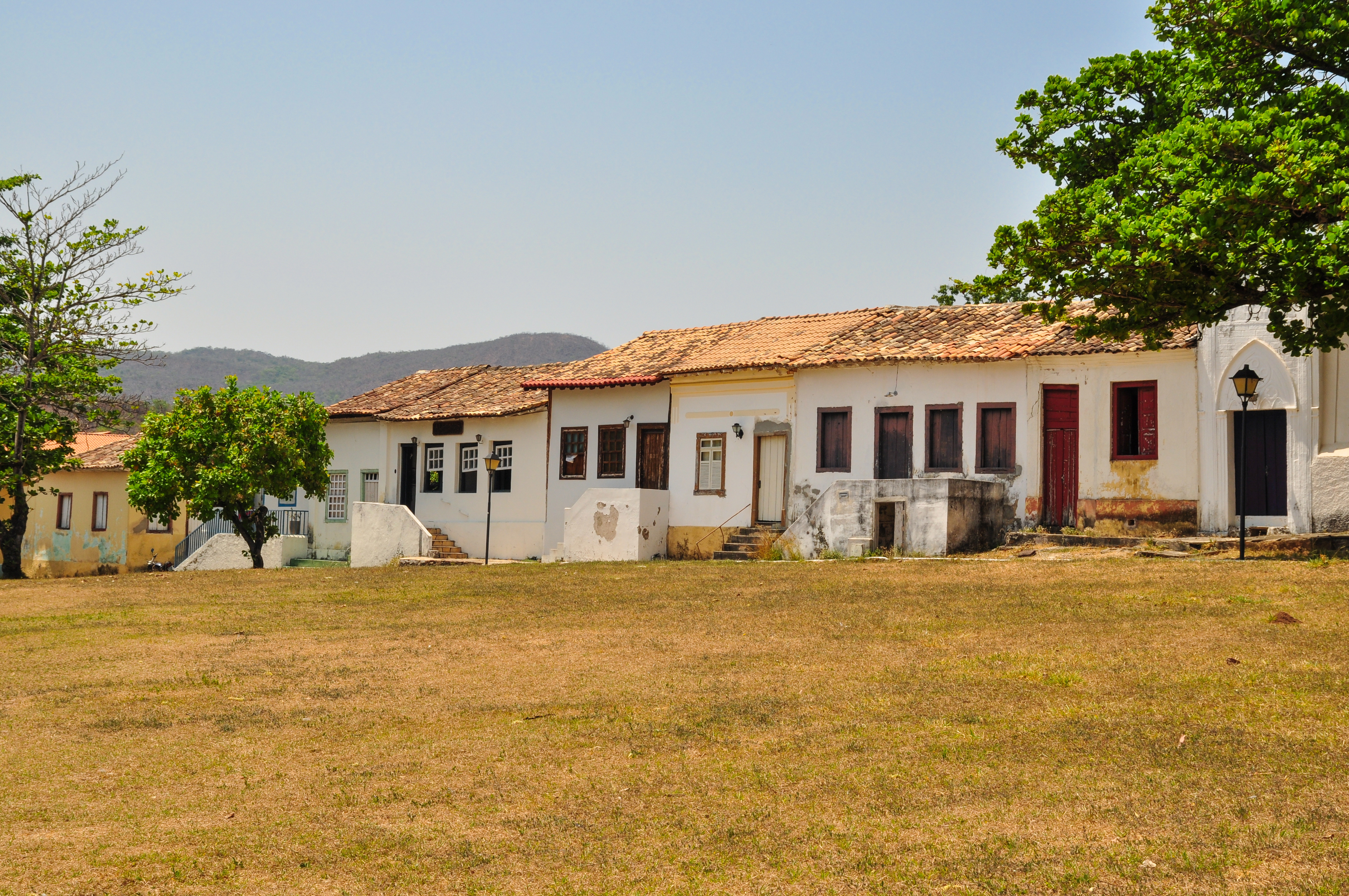 故事：他们在庆祝结婚18周年时沦为人质！自此开始生命的信望爱