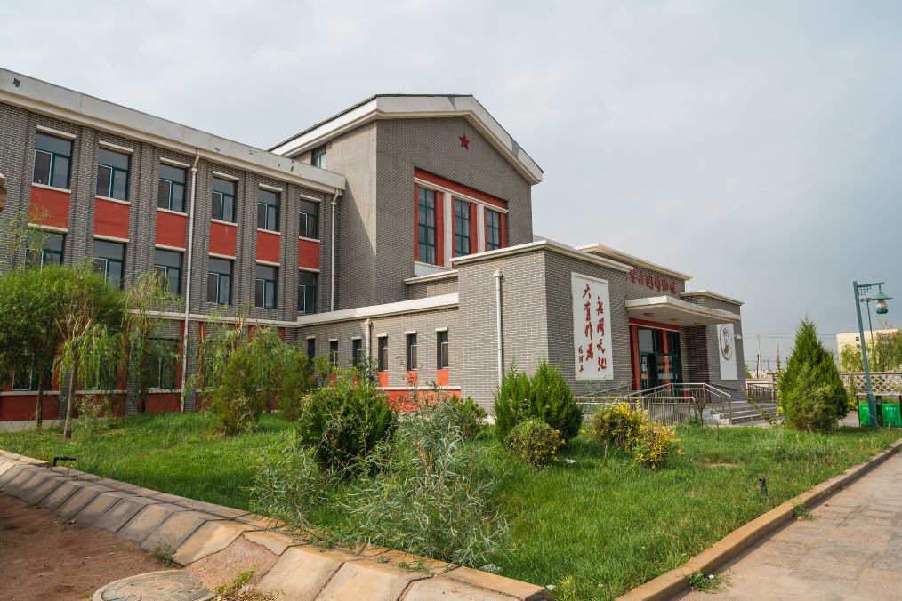 她是滔滔千里黄河的宠儿,阴山之下、河套之上的掌上明珠