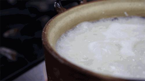 大米粥怎么煮不会粘锅,大米粥怎么煮又滑又粘稠这招绝了