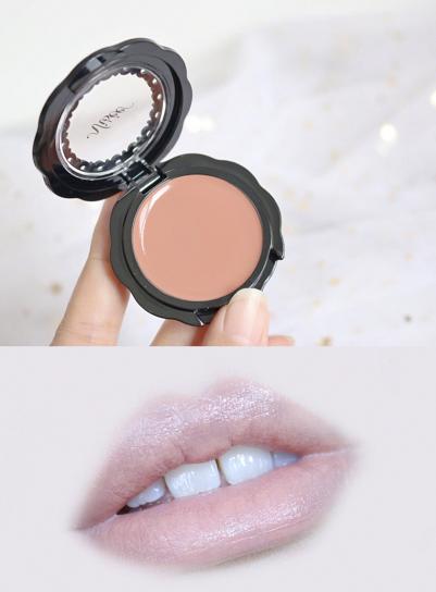 李佳琦用的平价口红突然火了，不卡唇纹显肤白，效果堪比阿玛尼