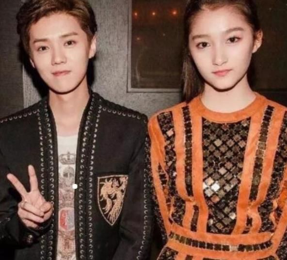 郑恺苗苗疑是喜当爸爸妈妈,郑恺苗苗晒照庆祝结婚一周年