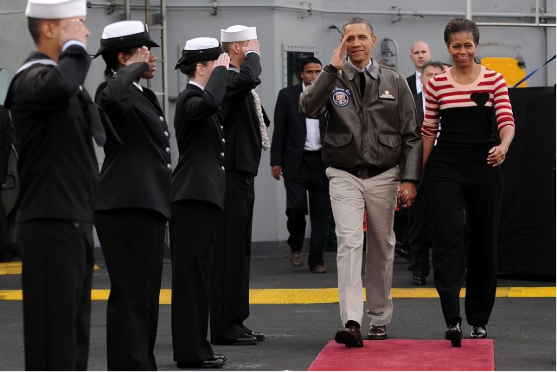 罗蒙复古机车皮衣,想玩机车入门款