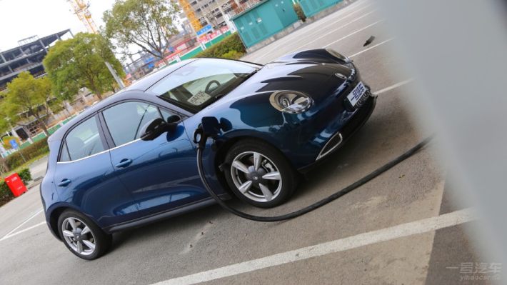 欧拉好猫波塞冬版试驾视频,欧拉好猫和海豚试驾对比