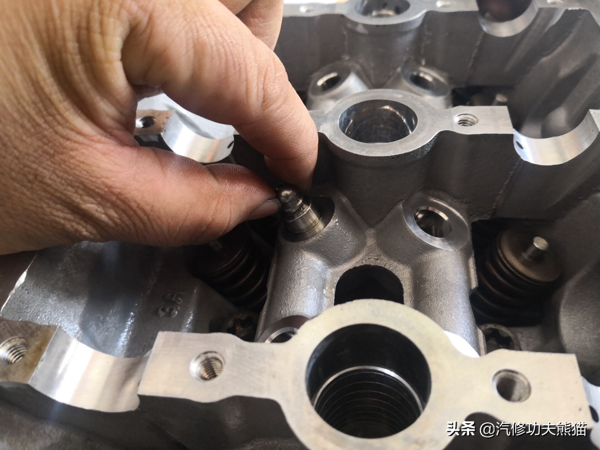 大众夏朗2.0t三代烧机油解决方法,大众夏朗1.8t烧机油