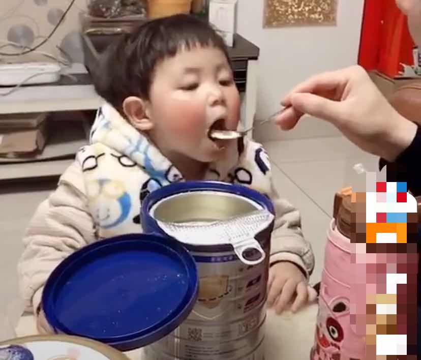 奶粉没冲散对婴儿有什么影响,奶粉冲泡时怎样的状态才是最佳的