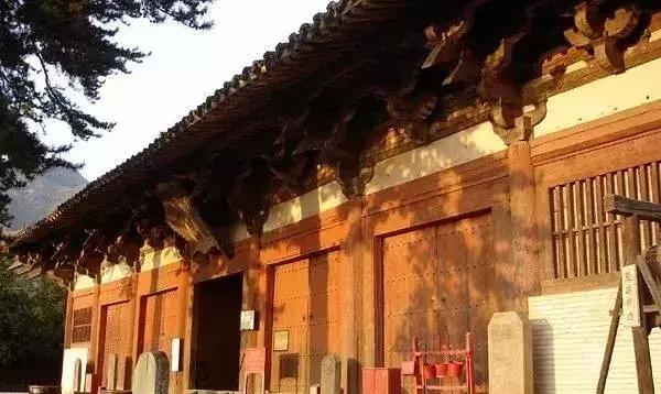 从刷涂料到乳胶漆的过程,桐油漆与水性油漆的优缺点