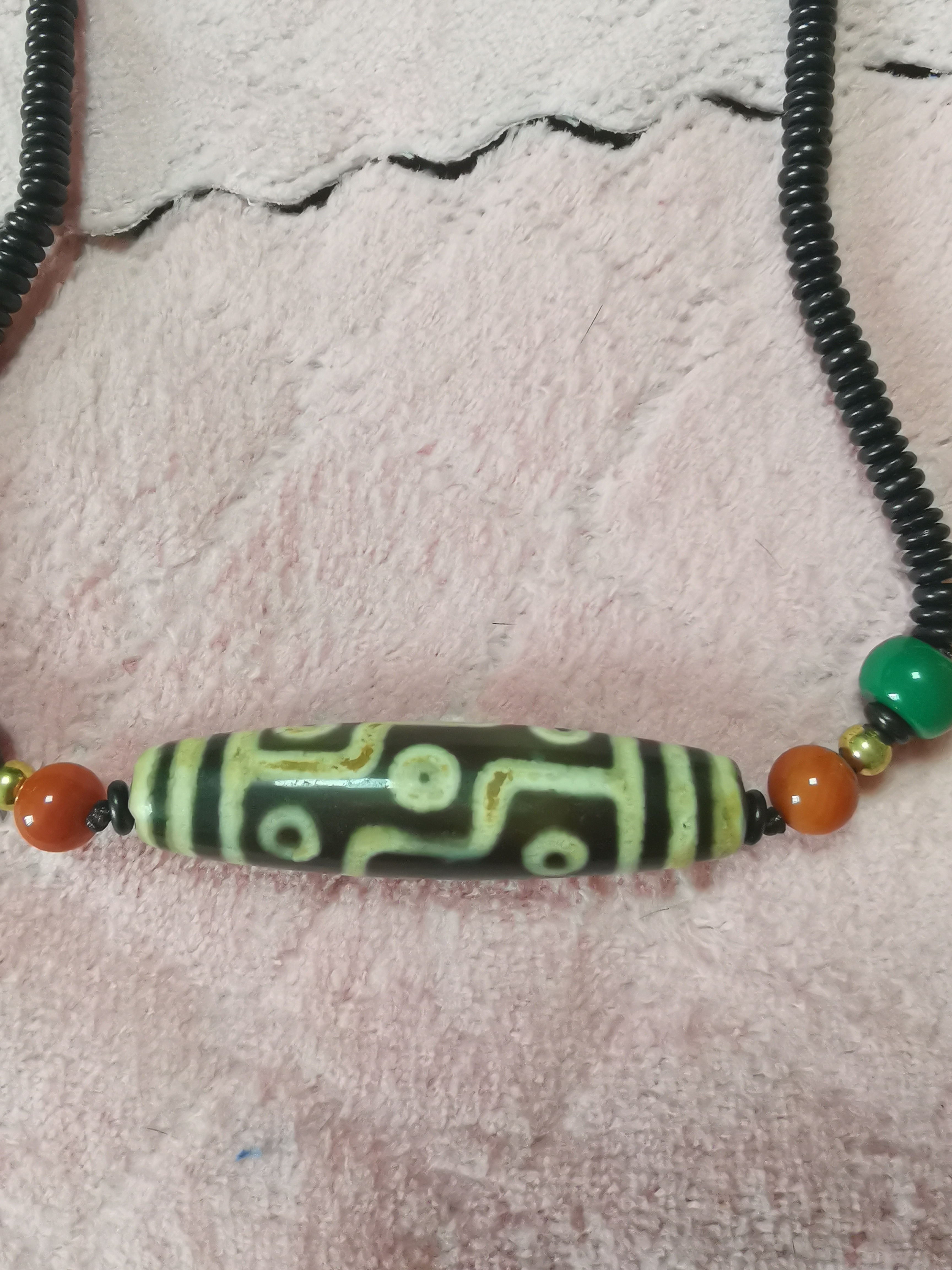 精品推荐—九眼天珠，和田玉螭龙璧