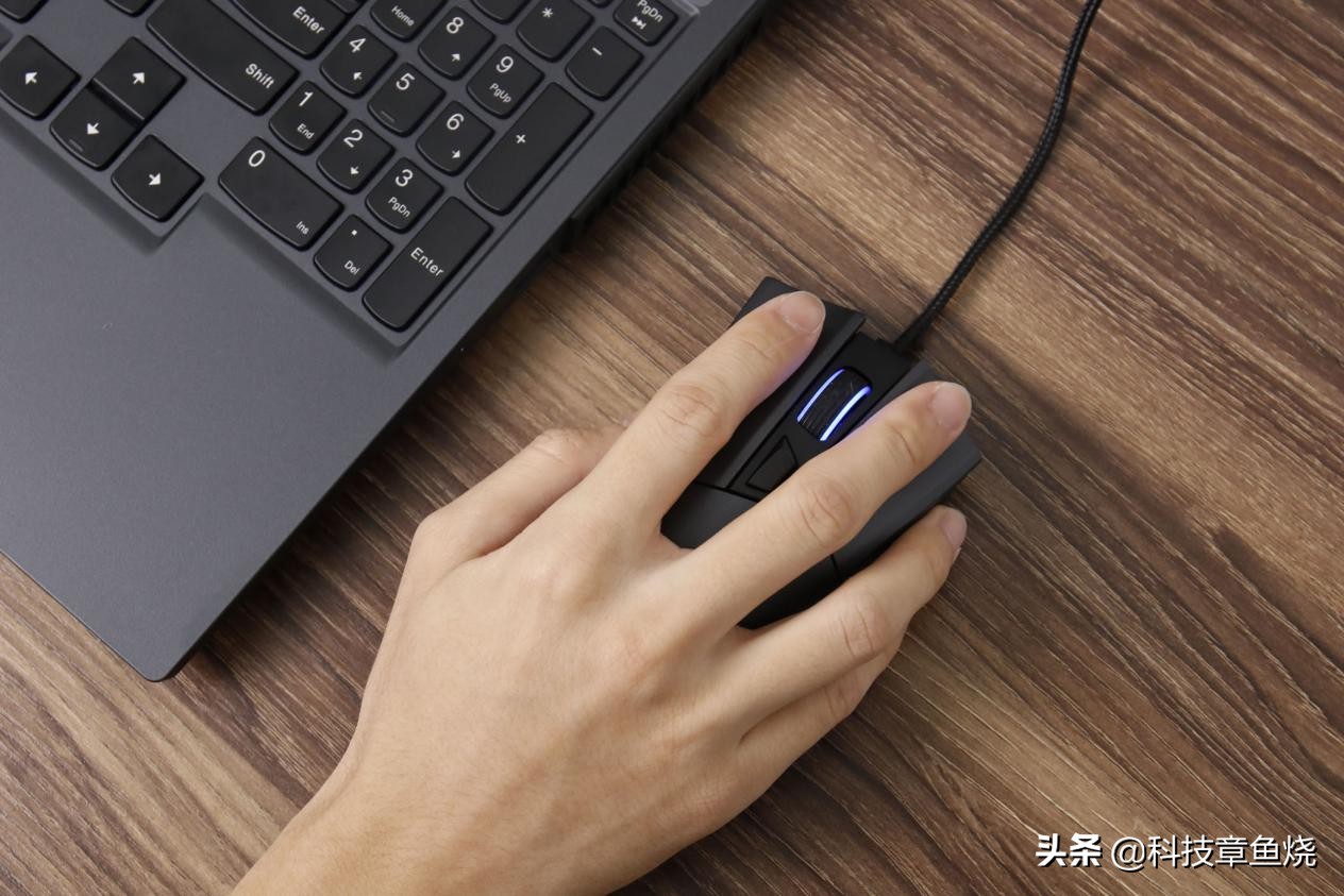 rog战刃打g2标准,rog战刃大g2经典版测评