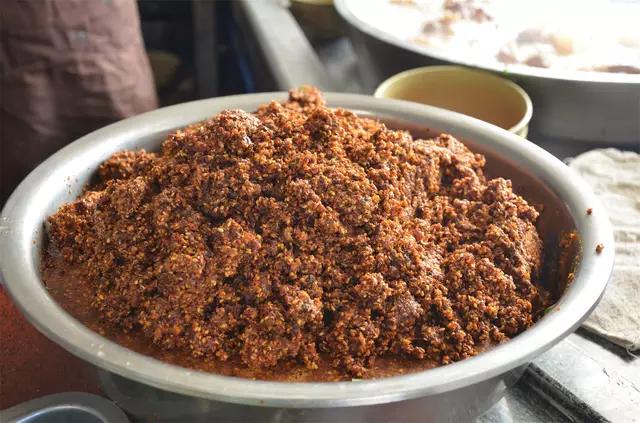 郏县网红饸饹面现场做法,郏县张记朝阳饸饹面总店