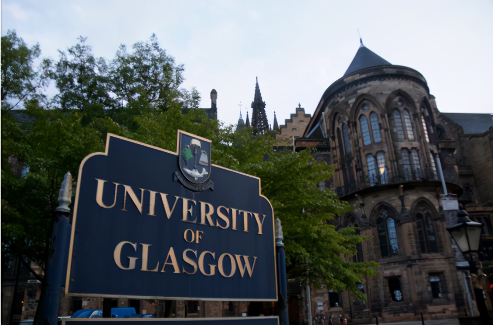 去英国留学读本科要多少钱,留学英国读本费用明细