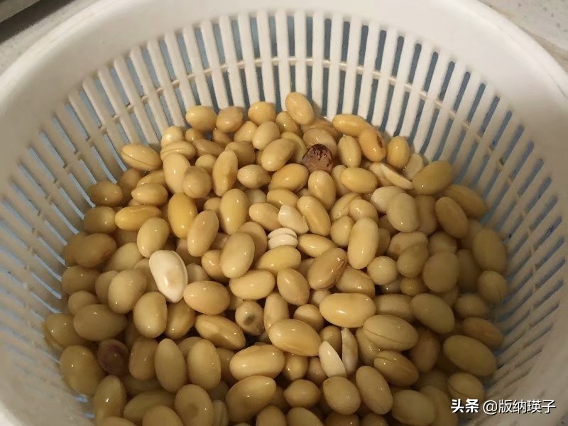 黄豆炖猪蹄最正宗的做法,黄豆炖猪蹄怎么炖才能好吃