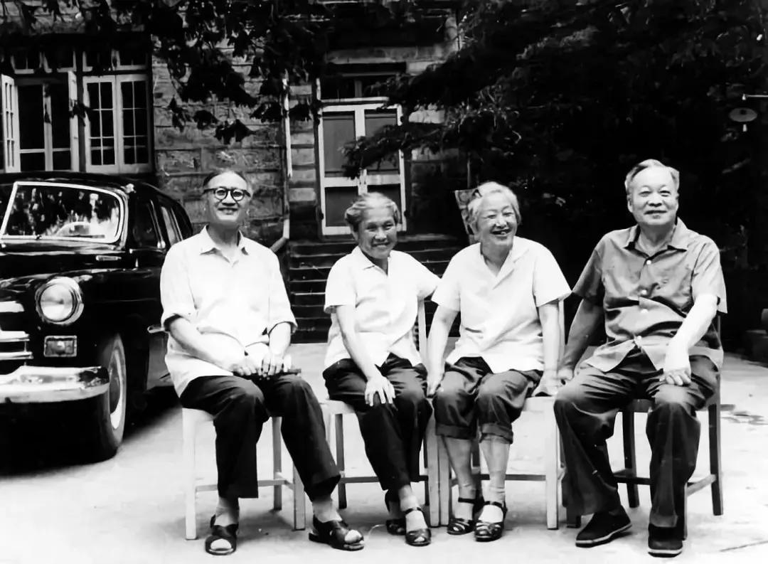 特朗普三个女儿合影照片,特朗普女儿100张罕见照片曝光